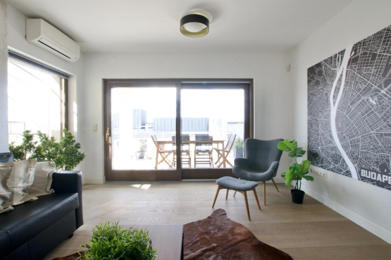 Penthouse Apartment By Hi5 -At The Top Of Budapest Exterior photo