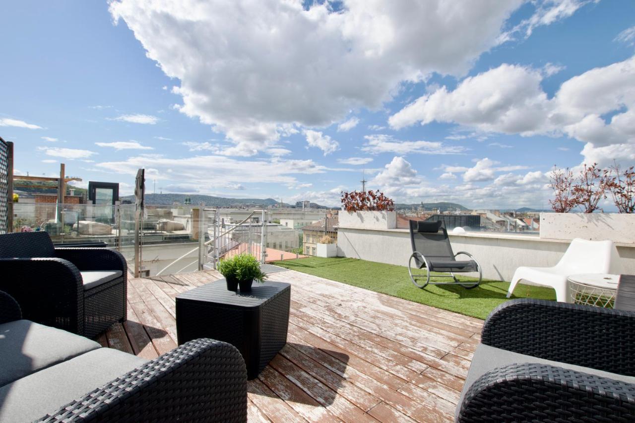 Penthouse Apartment By Hi5 -At The Top Of Budapest Exterior photo